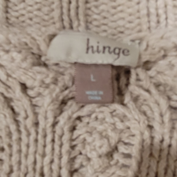 Heavy beige cotton button cardigan sweater - Picture 2 of 8